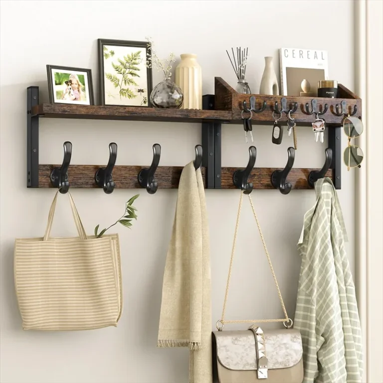 Wall organiser with a display shelf, coat hooks, key hooks and mail storage
