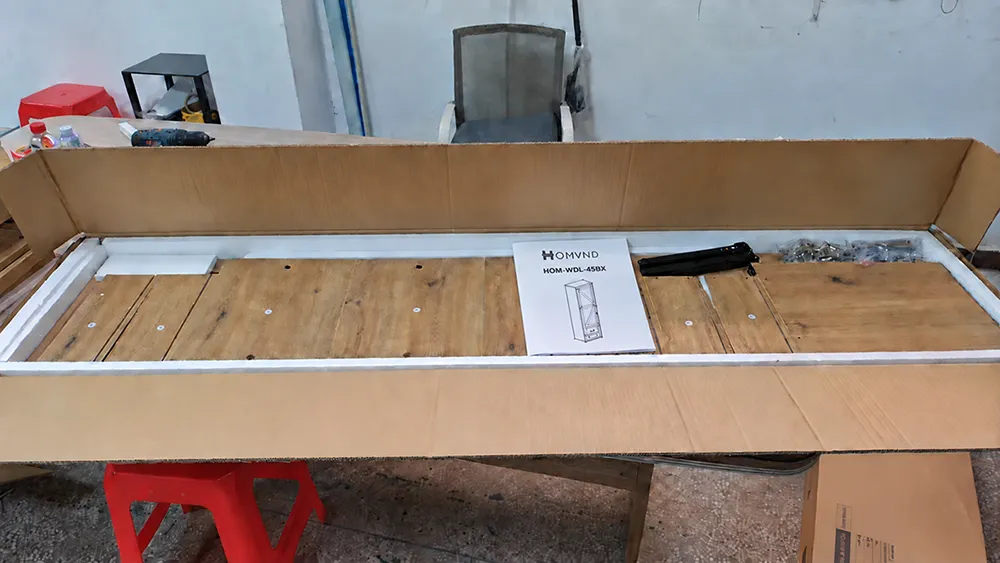 HOM-WDL-45BX open carton with protective packing and components